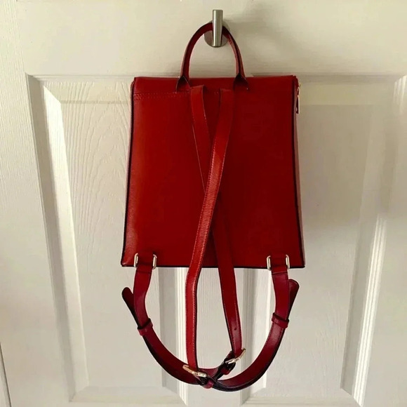 DKNY Bryant red Saffiano leather backpack with gold hardware - Picture 4 of 15